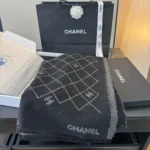 Chanel CC Diamond Jacquard Reversible Wool Stole - Image 4