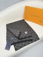 Louis Vuitton Petit Damier Knit Wool Scarf - Image 5