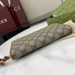 Gucci GG Emblem Wallet 821803 - Image 4