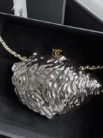 Chanel Silver Oyster Evening Bag - Image 4