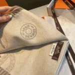 Hermes Chaine d'Ancre Double-Sided Lambswool Scarf 35x200cm - Image 4