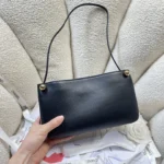 Chanel 26S Minimalist Hobo Shoulder Bag 25cm - Image 4