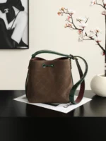 Chanel AS6537 Bucket Bag 18cm - Image 4