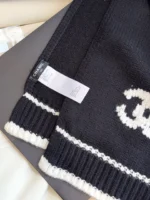 Chanel Knit Scarf 175*30cm - Image 4