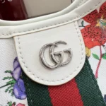 Gucci Giglio Flora Print Tote Bag with Pouch - Image 4