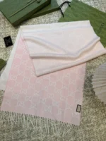 Gucci GG Reversible Cashmere Scarf 47*200cm - Image 4