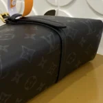 Louis Vuitton Squire East West Bag M3A167 - Image 4