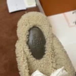Hermès Kelly Shearling Mule - Image 3