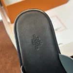 Hermès Izmir Men's Sandal - Image 4