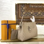 Louis Vuitton Boundless Bag Mahina M13180 - Image 5