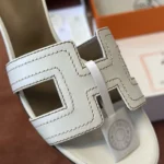 Hermès Oasis Heeled Sandal - Image 5