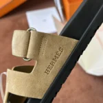Hermès Chypre Sandal - Image 5
