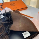 Hermès Reversible Cashmere Scarf - Image 4