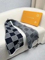Louis Vuitton Damier Heritage Knit Wool Scarf - Image 5