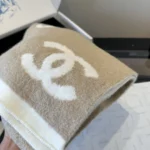 Chanel CC No.5 Knit Scarf - Image 5