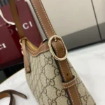 Gucci GG Emblem Shoulder Bag 847450 - Image 5