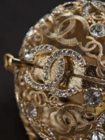 Chanel 25A Handcrafted Gold Hollow Spherical Evening Bag - Image 5