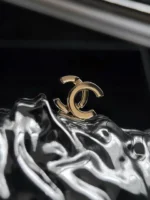 Chanel Silver Oyster Evening Bag - Image 5