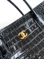 Chanel 26S Cerf Crocodile-Embossed Tote Bag 40cm - Image 5