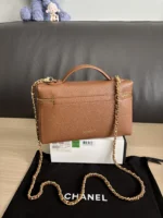 Chanel Vanity Case with Chain Medium 23cm - Image 5