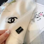 Chanel 26A Metiers d'Art Printed Cashmere Shawl 140x140cm - Image 5