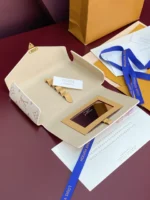 Louis Vuitton Monogram Infrarouge Brush Set Pouch 17cm - Image 5