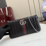 Gucci GG Marmont Vertical Quilted Chain Mini Bag 26cm - Image 5