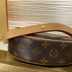 Louis Vuitton Loop Monogram M81098 - Image 5