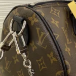 Louis Vuitton Speedy Soft 30 Dark M12243 - Image 5