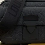 Louis Vuitton S Lock Messenger Bag Taurillon M58489 - Image 5