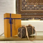 Louis Vuitton Hang On Bag Monogram M47031 - Image 5