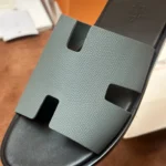 Hermès Izmir Men's Sandal - Image 5