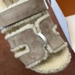 Hermès Chypre Shearling Sandal - Image 5