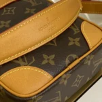Louis Vuitton Danube Crossbody Bag Vintage M14013 - Image 6