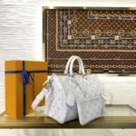Louis Vuitton Speedy P9 Bandouliere 30 Jindo Dog M27144 - Image 6