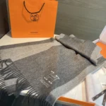 Hermès H Logo Reversible Lambswool Scarf - Image 5