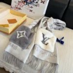 Louis Vuitton Monogram Fur Pocket Cashmere Stole - Image 5