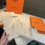 Hermès Chaîne d'Ancre Knit Cashmere Scarf - Image 5