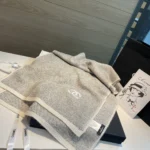 Chanl Classic Diamond Pattern Wool Cashmere Scarf - Image 6