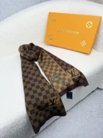 Louis Vuitton Petit Damier Knit Wool Scarf - Image 6