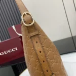Gucci GG Emblem Bucket Bag 848881 - Image 6