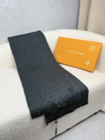 Louis Vuitton Monogram Knit Wool Scarf - Image 6