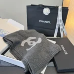 Chanel CC Chunky Knit Cashmere Scarf - Image 6