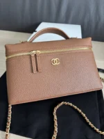 Chanel Vanity Case with Chain Medium 23cm - Image 6