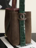 Chanel AS6584 Bucket Bag 23cm - Image 6