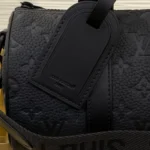 Louis Vuitton Keepall Bandouliere 25 Taurillon Black M20900 - Image 6