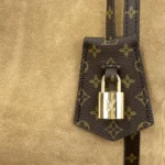 Louis Vuitton Express MM Bag Suede M26358 - Image 6