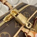 Louis Vuitton Hang On Bag Monogram M47031 - Image 6