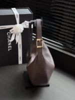 Chanel Shoulder Bag 30cm - Image 7