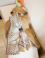 Burberry Wool Cashmere Double-Sided Cape - Image 7